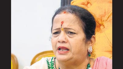 Mumbai, India - November 25, 2020: Mumbai Mayor Kishori Pednekar during an interview at Mayor bungalow, Byculla in Mumbai, India, on Wednesday, November 25, 2020.(Photo By Pratik Chorge/Hindustan Times) (Pratik Chorge/HT PHOTO) Mumbai, India - November 25, 2020: Mumbai Mayor Kishori Pednekar during an interview at Mayor bungalow, Byculla in Mumbai, India, on Wednesday, November 25, 2020.(Photo By Pratik Chorge/Hindustan Times) (Pratik Chorge/HT PHOTO)