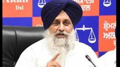 Sukhbir alleged that to give financial aid to women, the AAP government has taken a loan of  ₹52,000 crore. (HT Photo)