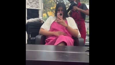 The video quickly drew mixed reactions on social media. (Instagram/@shradhawhat) The video quickly drew mixed reactions on social media. (Instagram/@shradhawhat)