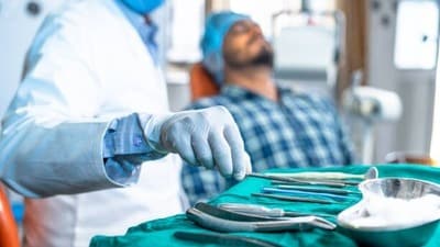 నకిలీ దంత వైద్యుడు అరెస్ట్