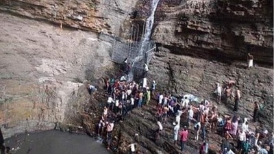 సలేశ్వరం జాతర (ఫైల్ ఫొటో) సలేశ్వరం జాతర (ఫైల్ ఫొటో)