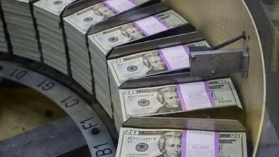 Dollar (AFP) Dollar (AFP)