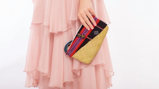clutches for women: 8 stylish picks (Pexels)