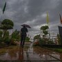 শুক্রবার থেকে ঝড়-বৃষ্টি বাড়বে দক্ষিণবঙ্গে। (ছবিটি প্রতীকী, সৌজন্যে রাজ কে রাজ/হিন্দুস্তান টাইমস)