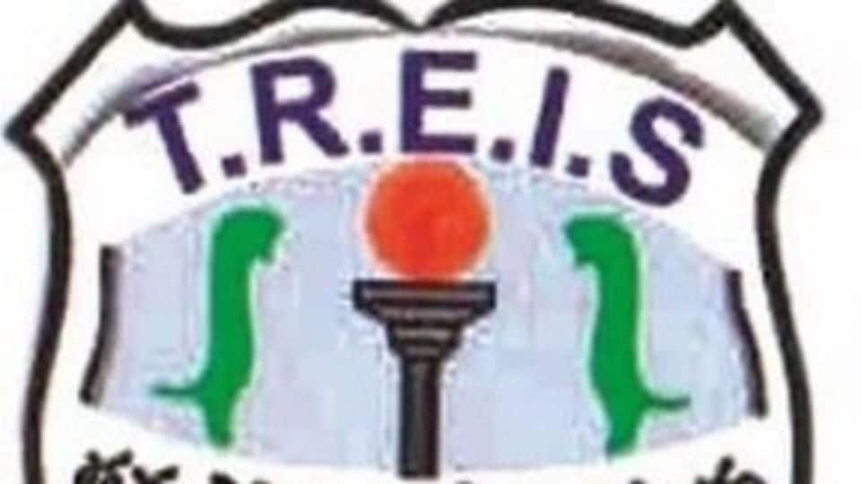 <p>ముందుగా <a href="https://tgcet.cgg.gov.in/" target="_blank">https://tgcet.cgg.gov.in/</a> వెబ్ సైట్ లోకి వెళ్లాలి. రిజల్ట్ లింక్స్ పై క్లిక్ చేయాలి. మీ వివరాలను నమోదు చేసి సబ్మిట్ చేయాలి. దీంతో మీ స్కోర్, ర్యాంక్ కార్డు డిస్ ప్లే అవుతుంది.</p>