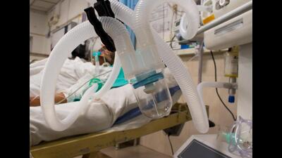 Modern medicine can prolong dying through ventilators, feeding tubes, and endless interventions long after the person is gone. To insist on continuing such treatment regardless of prognosis or suffering is not the protection of life; it is cruelty. (Shutterstock) Modern medicine can prolong dying through ventilators, feeding tubes, and endless interventions long after the person is gone. To insist on continuing such treatment regardless of prognosis or suffering is not the protection of life; it is cruelty. (Shutterstock)