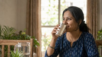 వెండి గ్లాసులో నీరు తాగితే వీళ్ళకు అనేక లాభాలు వెండి గ్లాసులో నీరు తాగితే వీళ్ళకు అనేక లాభాలు