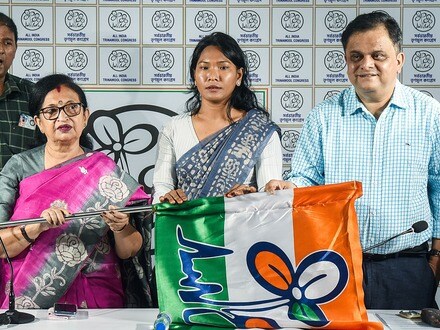হাইকোর্টে মামলা দায়ের করে স্বপ্নার আবেদন, রেল যাতে তাঁর ইস্তফাপত্র গ্রহণ করে।