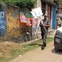 জওয়ানের হাতে BJP-র কাটআউট!