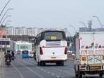 “The Noida authority has approved a  <span class='webrupee'>₹</span>25 crore fund to install sound barriers to reduce vehicular noise.The project was also vetted and given a go-ahead by The Indian Institute of Technology Delhi (IIT Delhi) ,” said AK Arora, general manager, Noida authority. (Sunil Ghosh/HT Photo)
