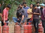 According to the DFSC, the average daily supply to the district before the supply chain disruption was around 3,300 LPG cylinders per day. (Parveen Kumar/HT)