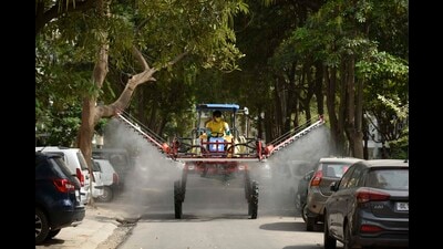 Drive targets dumping, littering and banned plastic use; daily monitoring ordered to improve on-ground conditions. (HT Archive) Drive targets dumping, littering and banned plastic use; daily monitoring ordered to improve on-ground conditions. (HT Archive)