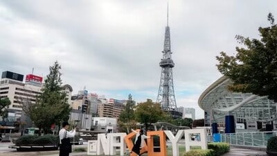 In Japan, the implicit rule is: Hang on to your rubbish, there are no dustbins anywhere. (File)