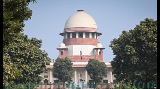 The apex court being upset about the way it is portrayed and demanding that corrections be made is fair and part of the process. But for it to attribute motives, order a blanket ban, and ostracise the authors sends the wrong message. (HT Archive)