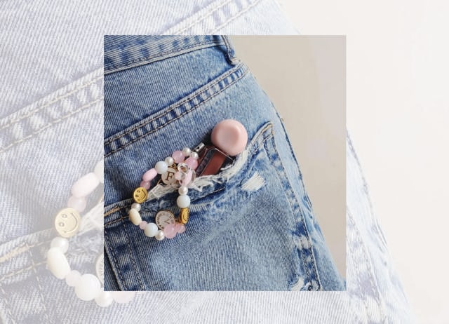 Flossy Cosmetics’s lip tint comes with a beaded strap, which can be hung on a bag, purse or phone case. Flossy Cosmetics’s lip tint comes with a beaded strap, which can be hung on a bag, purse or phone case.