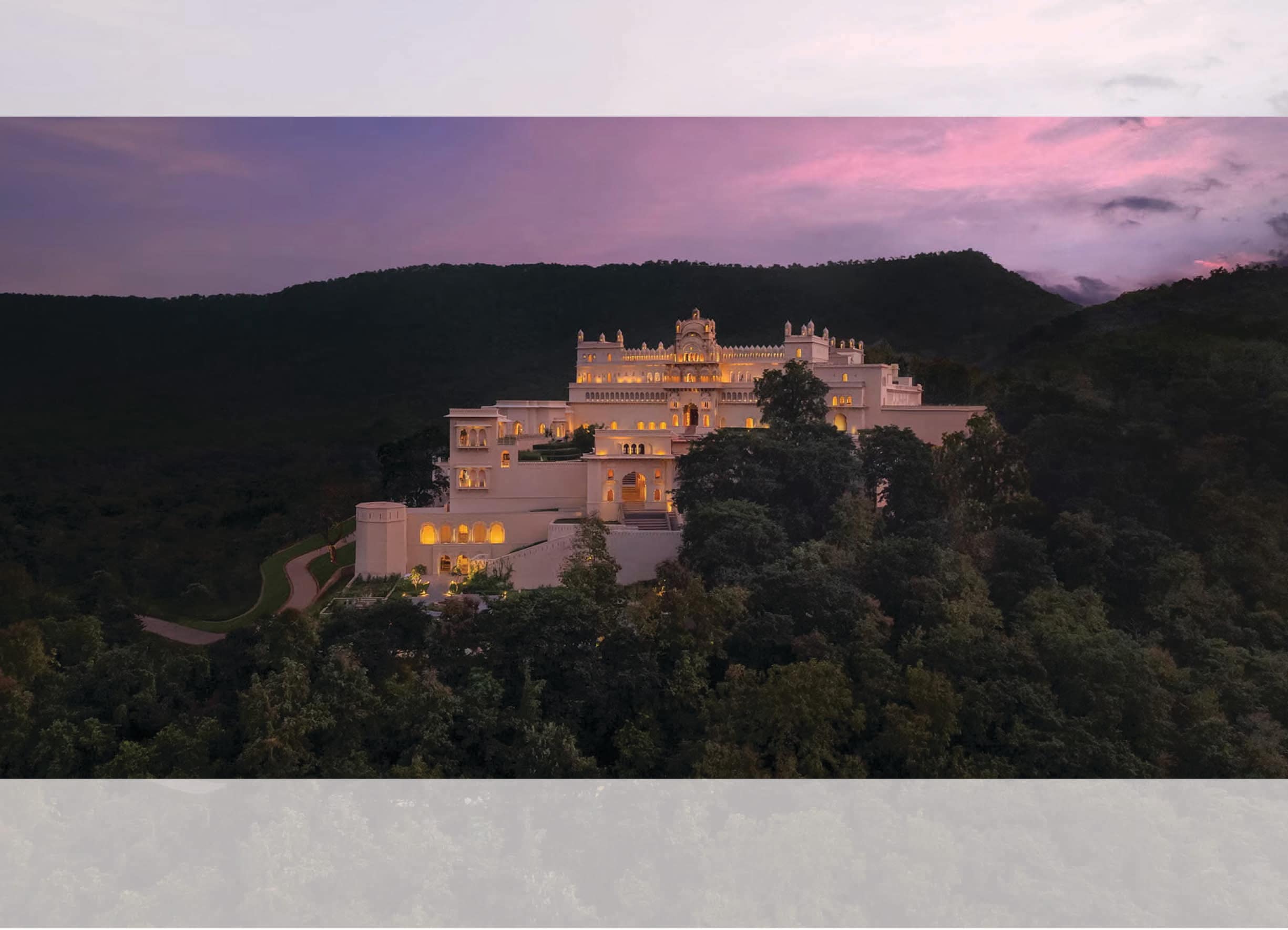 The hotel is about 30 minutes away from the Khajuraho temples. (OBEROI HOTELS & RESORTS)