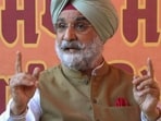 Delhi LG asks nursing colleges to align courses with global needs