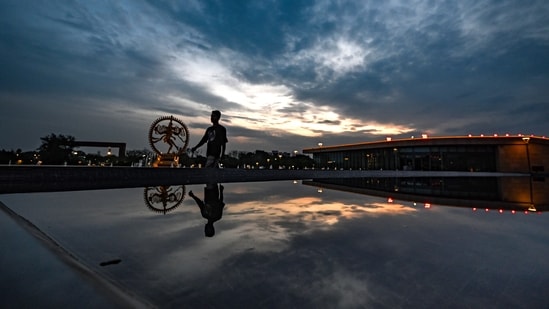 The IMD has forecast the maximum temperature to dip Friday, hovering between 29–31°C. (Raj K Raj /HT PHOTO)