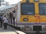 MumbaiÖ 28January 2011..News...15 coach local train service by western railway started from churchgate railway station to virar and vasai on friday - HT photo by Hemant Padalkar (HIndustan Times)