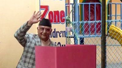 నేపాల్ మాజీ ప్రధాని కేపీ శర్మ ఓలీ.. (ANI File) నేపాల్ మాజీ ప్రధాని కేపీ శర్మ ఓలీ.. (ANI File)