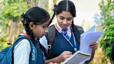 ఐసీఎస్ఈ, ఐఎస్సీ పరీక్షల ఫలితాలు 2026.. (PTI) ఐసీఎస్ఈ, ఐఎస్సీ పరీక్షల ఫలితాలు 2026.. (PTI)