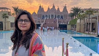 নতুন শাড়ির ব্র্যান্ড খুললেন দেবের বোন, উদ্বোধনের দিন এলেন কোন বিশেষ অতিথি?