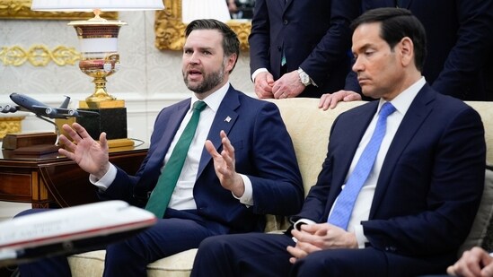 US Vice President JD Vance, left, and Marco Rubio, US secretary of state, during a meeting with US President Donald Trump (Bloomberg)