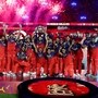 2025 ఐపీఎల్​ ట్రోఫీతో ఆర్సీబీ..