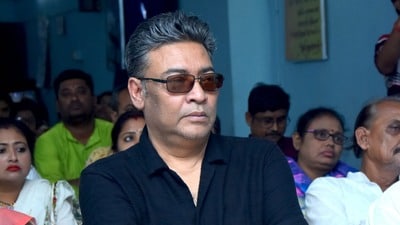তৃণমূল কংগ্রেস প্রার্থী ইন্দ্রনীল সেন (সৌজন্যে টুইটার) তৃণমূল কংগ্রেস প্রার্থী ইন্দ্রনীল সেন (সৌজন্যে টুইটার)