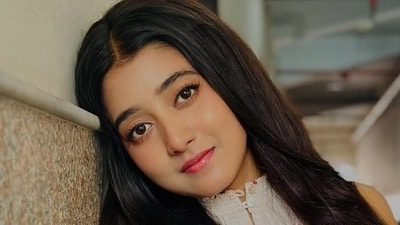 'কারও জীবনে জোর করে জায়গা করে নেওয়ার থেকে, আমি শান্তিকে বেছে নিলাম…', হঠাৎ কেন এমন পোস্ট আরাত্রিকার? 'কারও জীবনে জোর করে জায়গা করে নেওয়ার থেকে, আমি শান্তিকে বেছে নিলাম…', হঠাৎ কেন এমন পোস্ট আরাত্রিকার?