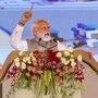 পশ্চিম এশিয়ায় চলমান যুদ্ধের কারণে যে পরিস্থিতি তৈরি হয়েছে, তা মোকাবিলা করতে ১৪০ কোটি ভারতীয়কে একসঙ্গে কাজ করতে হবে বলে বার্তা দিলেন মোদী। 