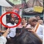 প্রচারের সময় বিদায়ী বিধায়কের পাশেই ছিলেন বাবুসোনা এবং তৃণমূল কাউন্সিলর বৈশ্বনর চট্টোপাধ্যায়ও।