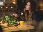 Read more to find out how late night dinners can affect your body!