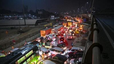 Lack of data on hazard markers and poor maintenance of infrastructure expose gaps in planning as commuters adapt risky driving habits daily (HT Archive) Lack of data on hazard markers and poor maintenance of infrastructure expose gaps in planning as commuters adapt risky driving habits daily (HT Archive)
