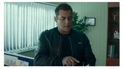 The ad's simplicity stood out amidst the high-energy IPL advertising, leading to widespread reactions from fans and fellow actors alike. (super.money )