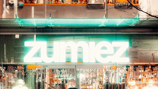 Zumiez plans to close 25 stores in 2026 while still growing. (Representative image/ Pexels)