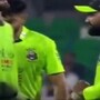 পিএসএলের ম্যাচে লাহোরের ফখর জামান বল বিকৃত করার চেষ্টা করেন