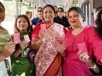 Delhi CM Rekha Gupta also said that travellers can use the Pink Card in "gaps of 5, 10 and 15 minutes" Delhi CM Rekha Gupta also said that travellers can use the Pink Card in "gaps of 5, 10 and 15 minutes"