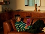 Modern tablets come with bright displays and faster chipsets for a reliable performance.