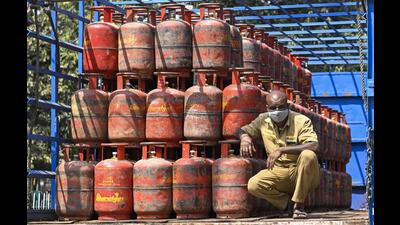 According to official data, 5.9 lakh cylinder bookings were recorded on Monday, while 5.8 lakh cylinders were delivered the same day. (File Photo) According to official data, 5.9 lakh cylinder bookings were recorded on Monday, while 5.8 lakh cylinders were delivered the same day. (File Photo)
