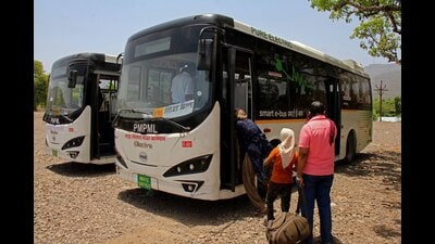 According to officials, it currently takes nearly five hours to fully charge an e-bus using AC chargers. (FILE) According to officials, it currently takes nearly five hours to fully charge an e-bus using AC chargers. (FILE)