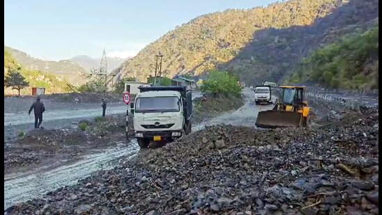 The Jammu-Srinagar National Highway (NH-44) blocked due to a landslide after a heavy rainfall in the Mehar area, Ramban, on Tuesday. (ANI Video Grab)