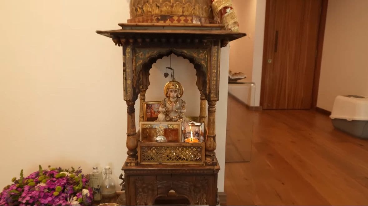 The home also features a serene temple corner, adding a quiet spiritual touch to the otherwise modern, minimalist space. (YouTube/@FarahKhan) The home also features a serene temple corner, adding a quiet spiritual touch to the otherwise modern, minimalist space. (YouTube/@FarahKhan)
