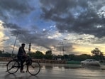 A yellow alert is likely for April 3–4, with winds of 40–50 kmph expected. Authorities advised residents to stay indoors during adverse conditions. (Parveen Kumar/HT) A yellow alert is likely for April 3–4, with winds of 40–50 kmph expected. Authorities advised residents to stay indoors during adverse conditions. (Parveen Kumar/HT)