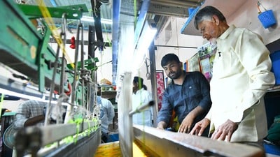 ఏపీ సర్కార్ శుభవార్త - చేనేతలకు ఉచిత విద్యుత్ అమలు ఏపీ సర్కార్ శుభవార్త - చేనేతలకు ఉచిత విద్యుత్ అమలు