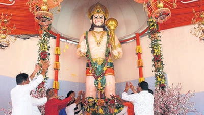 Pune was home to a large number of temples dedicated to Hanuman. These were small, modest shrines, often with curious names, and celebrated Hanuman Jayanti with great enthusiasm. (HT FILE) Pune was home to a large number of temples dedicated to Hanuman. These were small, modest shrines, often with curious names, and celebrated Hanuman Jayanti with great enthusiasm. (HT FILE)