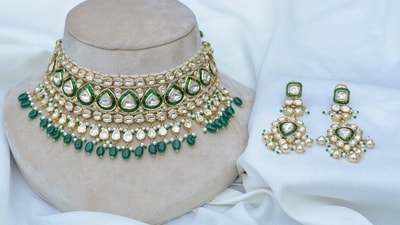 Choker sets to amplify your ethnic appeal (Pexels)