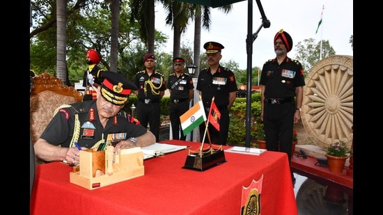 Lt Gen Pushpendra Singh took charge as General Officer Commanding-in-Chief of Western Command in Panchkula on Wednesday. (Western command/X)