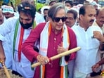 Shashi Tharoor has firmly ruled himself out of chief ministerial race and backed for elected MLAs being in the running for the post. Shashi Tharoor has firmly ruled himself out of chief ministerial race and backed for elected MLAs being in the running for the post.