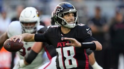 Former Atlanta Falcons quarterback Kirk Cousins throws against the Arizona Cardinals (AP) Former Atlanta Falcons quarterback Kirk Cousins throws against the Arizona Cardinals (AP)